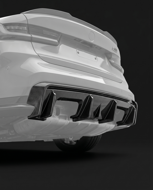 3D-style layered-fin gloss dry carbon rear diffuser for BMW G80 M3 and G82 M4, rear ghosted, layered fins with 2x2 twill weave